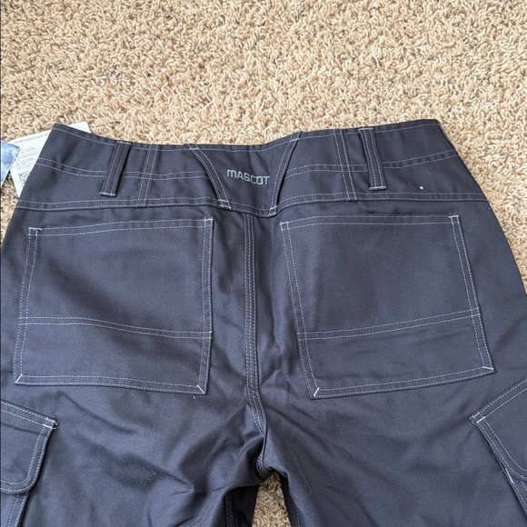 Men's Dark Gray Cargo Pants - Picture 8 of 8